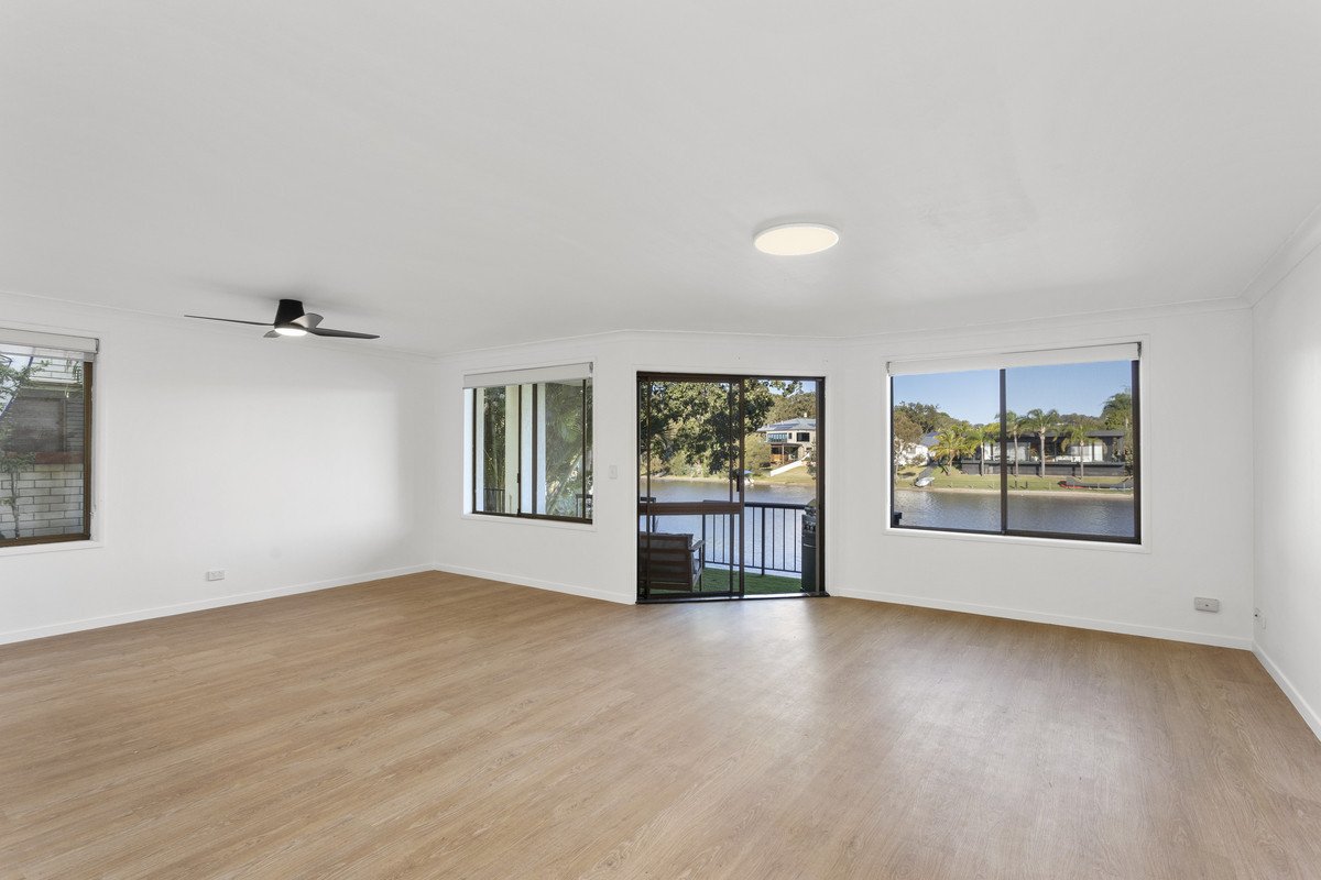 1/26 Sunbird Street Burleigh Waters 5