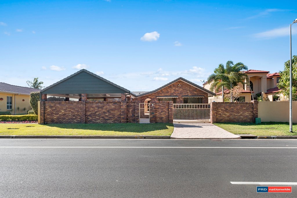 126 Tallebudgera Drive PALM BEACH 4