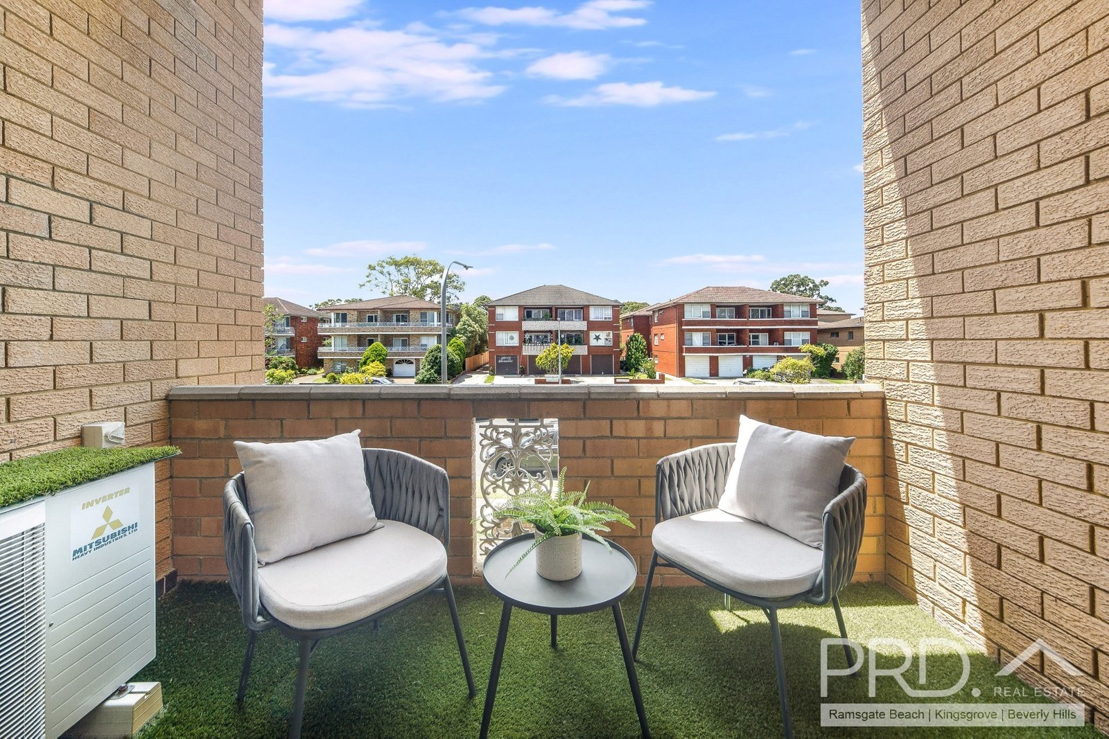 1/26 Wonoona Parade East  OATLEY 8