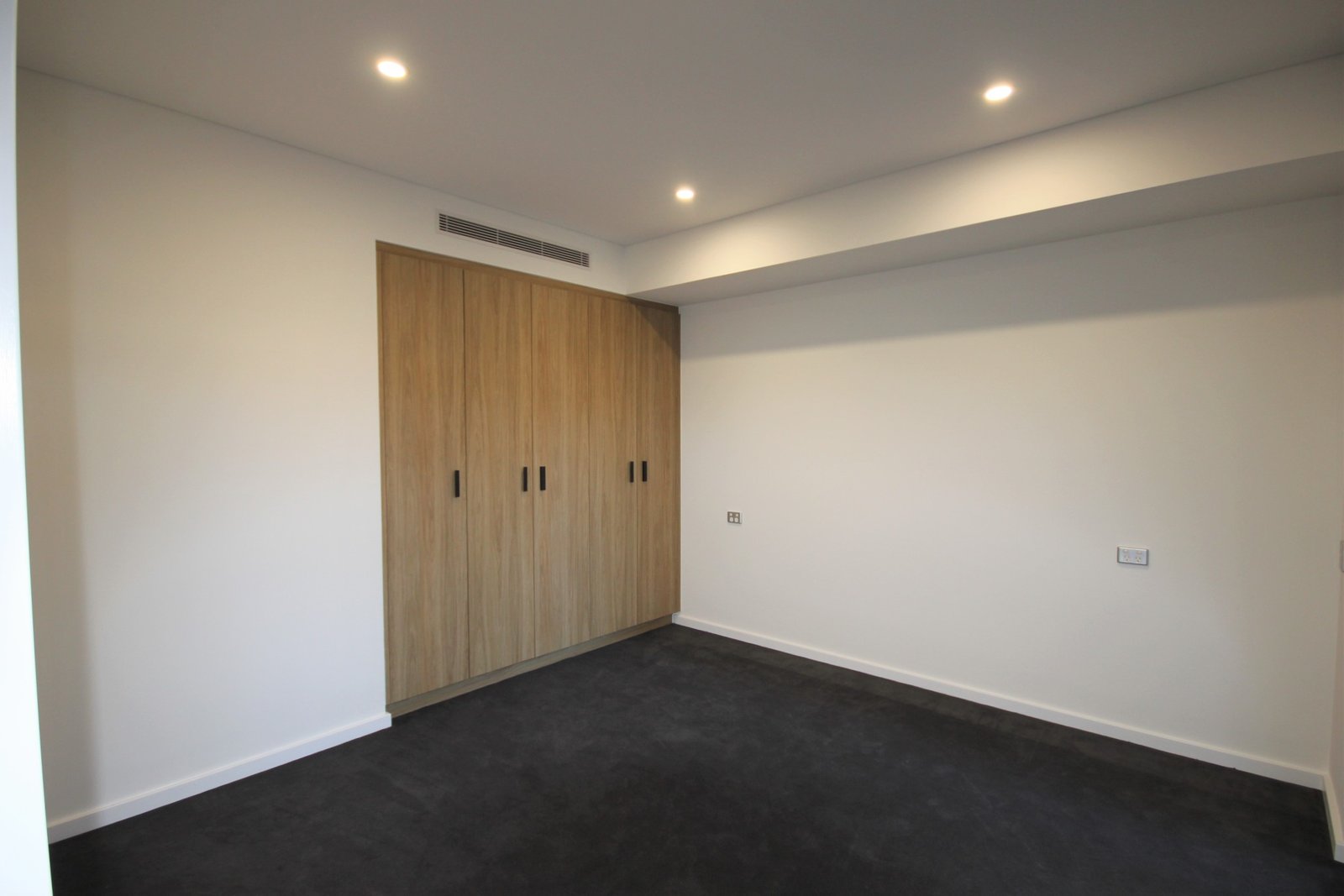 1/260-264 Wardell Road MARRICKVILLE 3