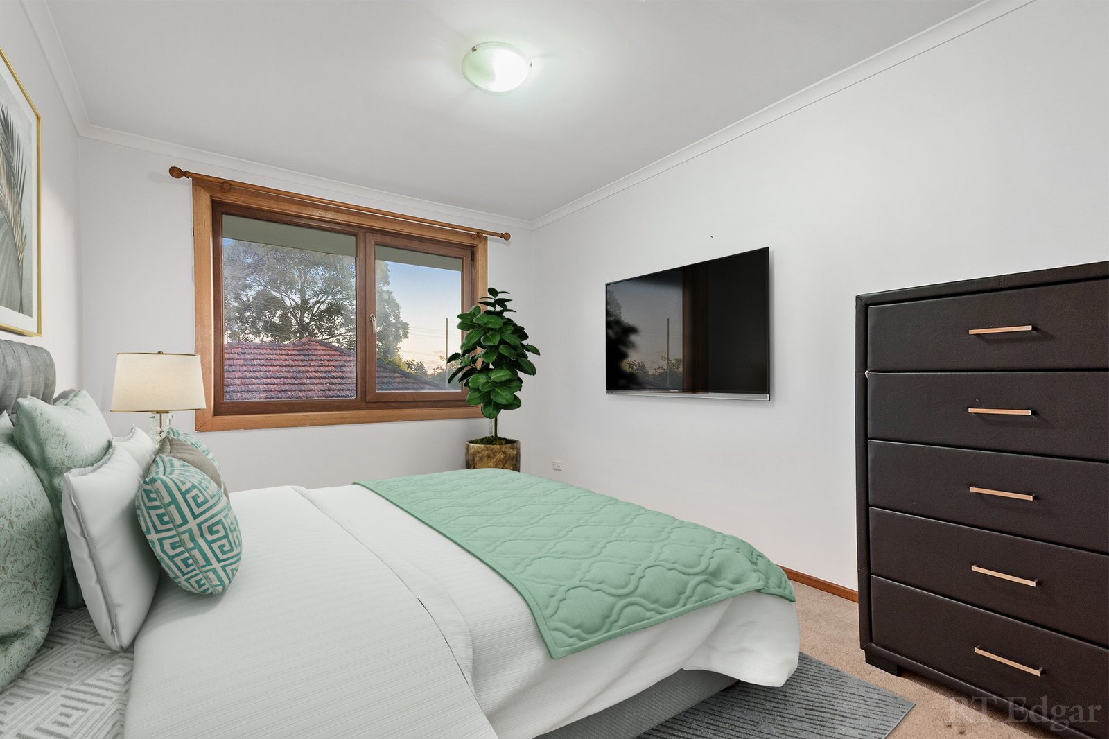 Real Estate and Property in 1/260 Springvale Road, Nunawading, VIC