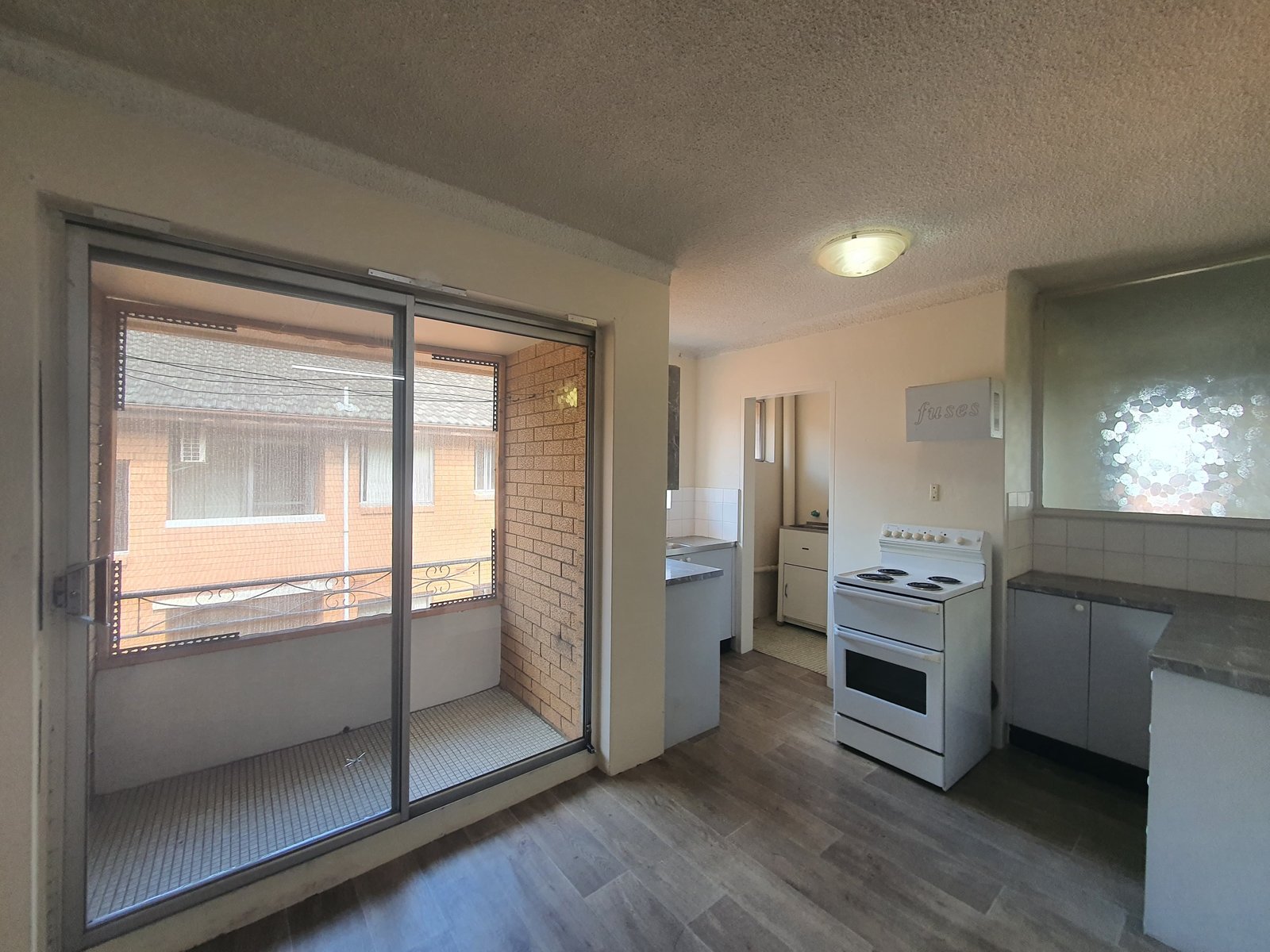 12/61 Castlereagh Street LIVERPOOL 2