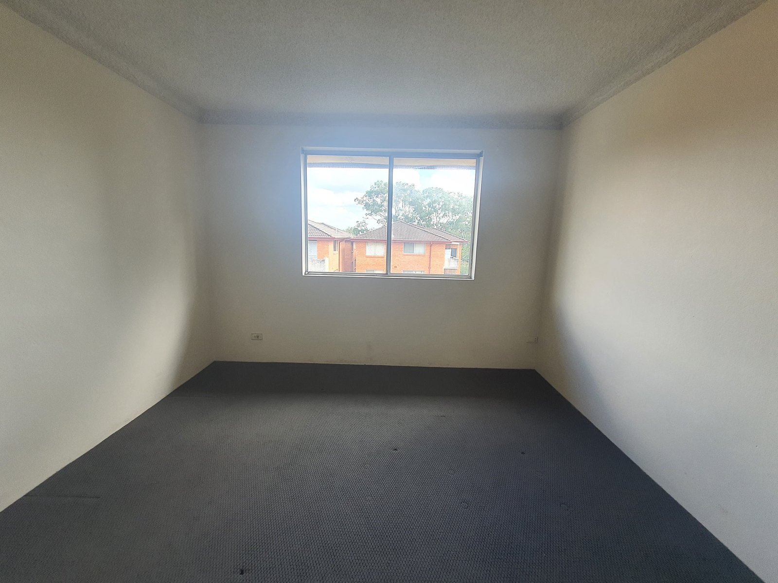 12/61 Castlereagh Street LIVERPOOL 4