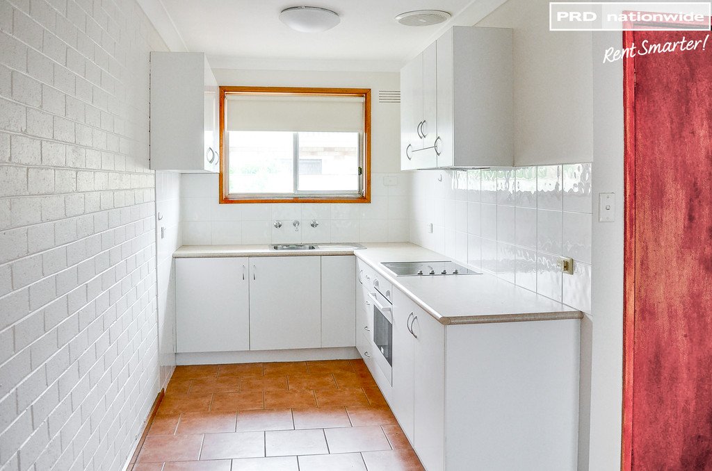 1/263 Bourke Street TOLLAND 3