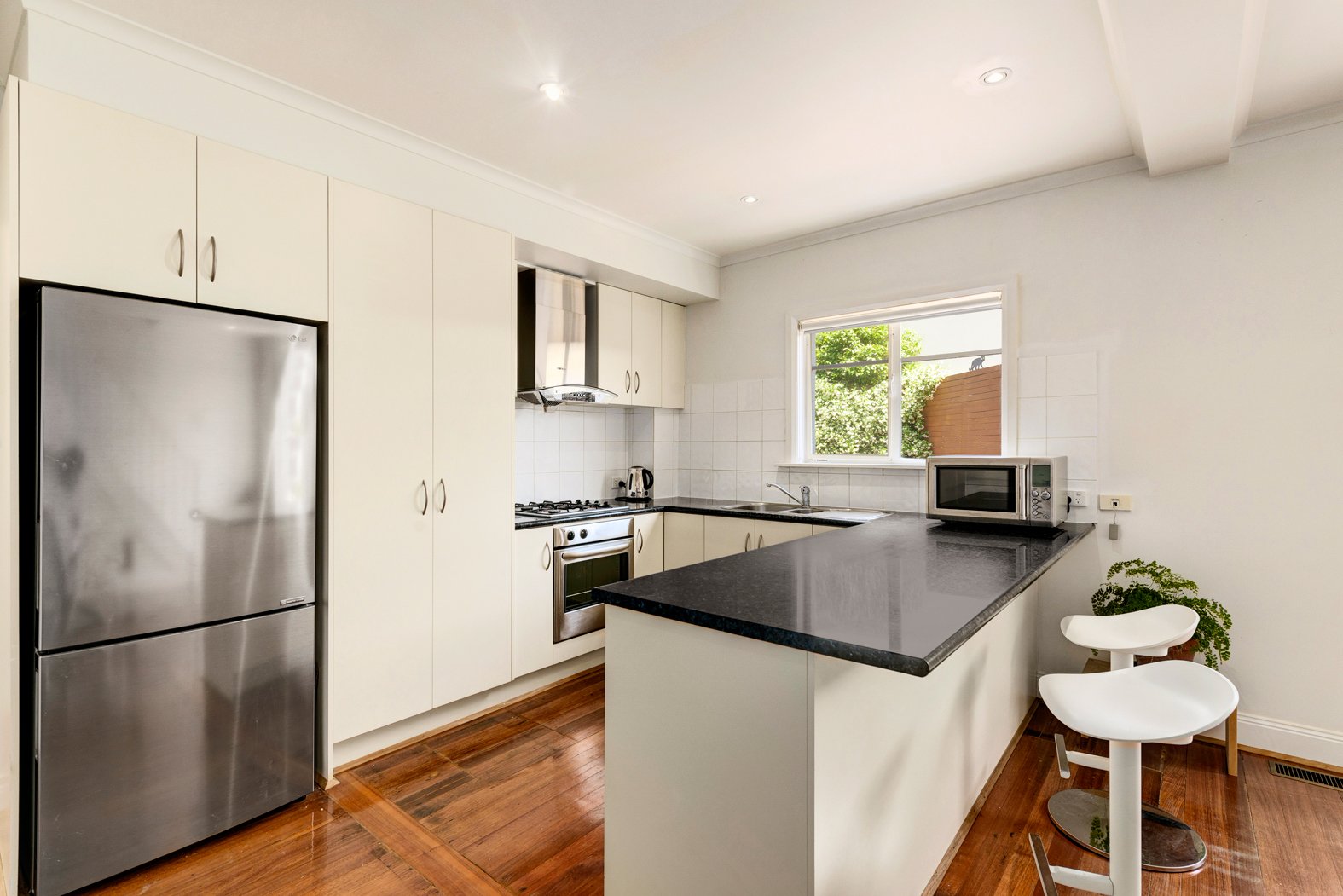 Gallery: 1/263 Chesterville Road
