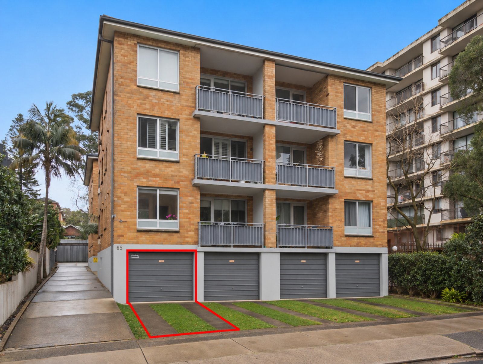 12/65 Penkivil Street BONDI 9
