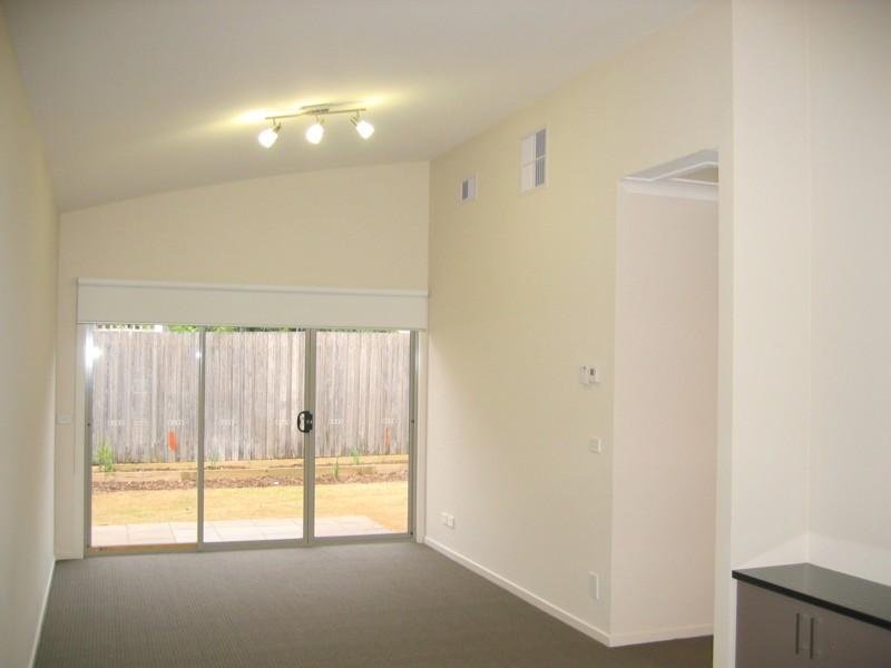 Gallery: 12/65 Tootal Road