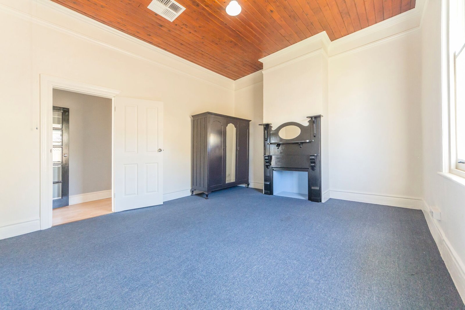 1/266 Beechworth Road WODONGA 4
