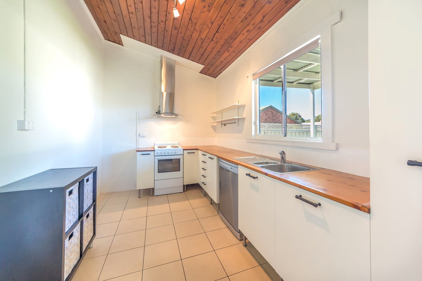 1/266 Beechworth Road WODONGA 6