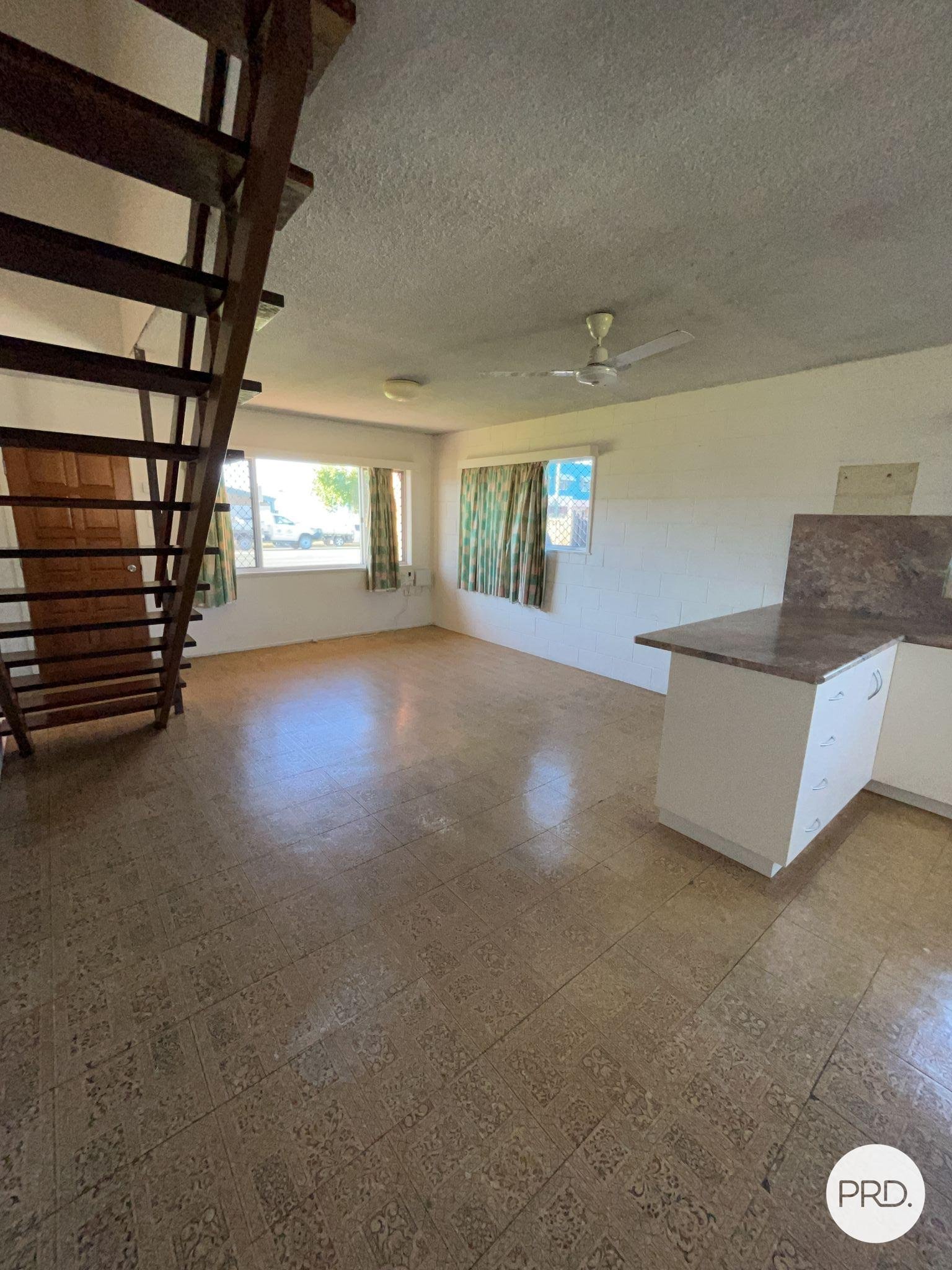 1/267 Shakespeare Street MACKAY 4