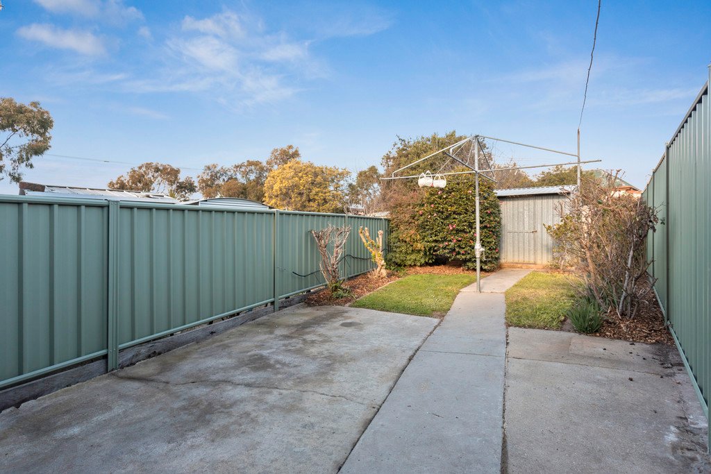 1/269 Eaglehawk Road LONG GULLY 11