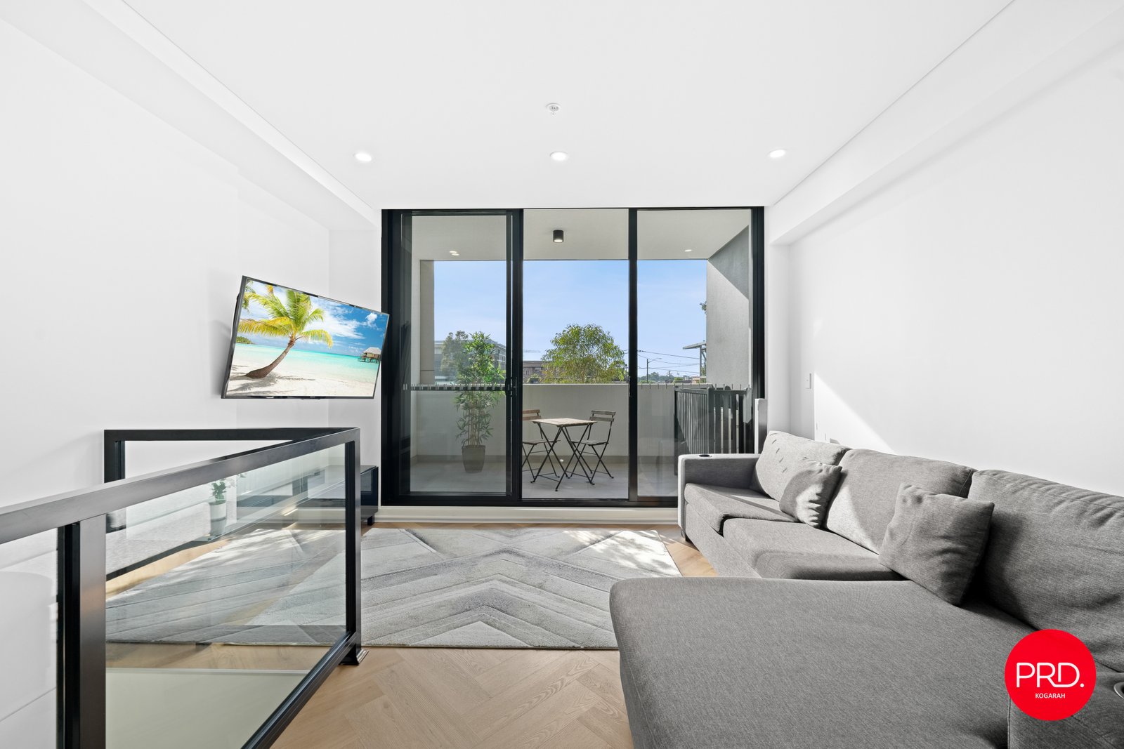 126/93 Regent Street KOGARAH 2