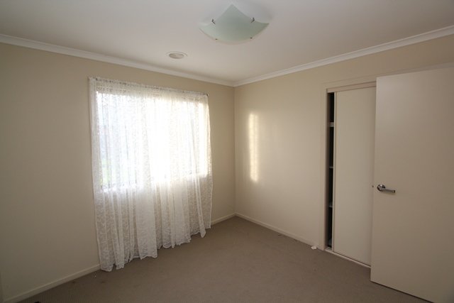 127 Alfredton Drive ALFREDTON 9