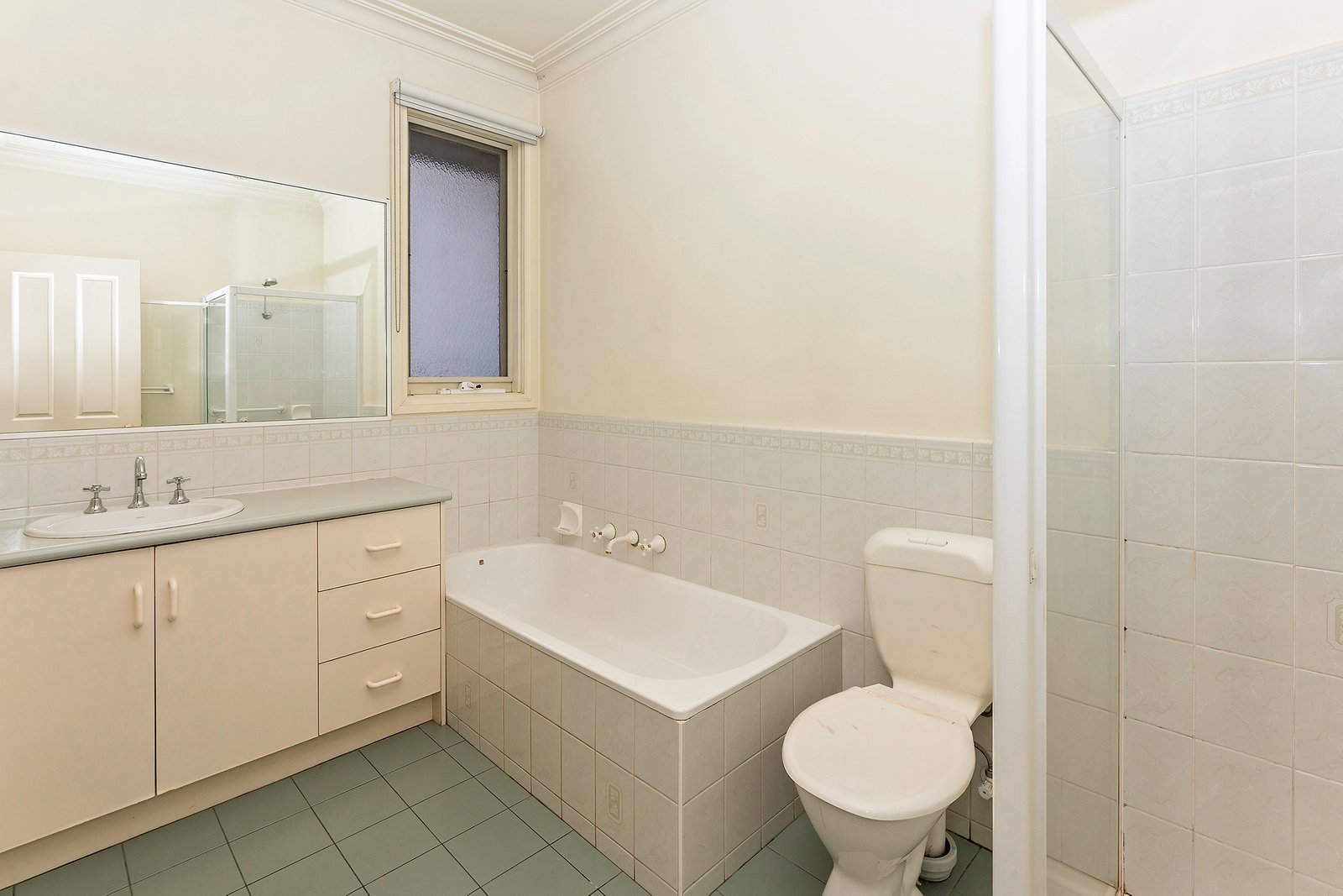 Real Estate and Property in 1/27 Asquith Street, Kew, VIC