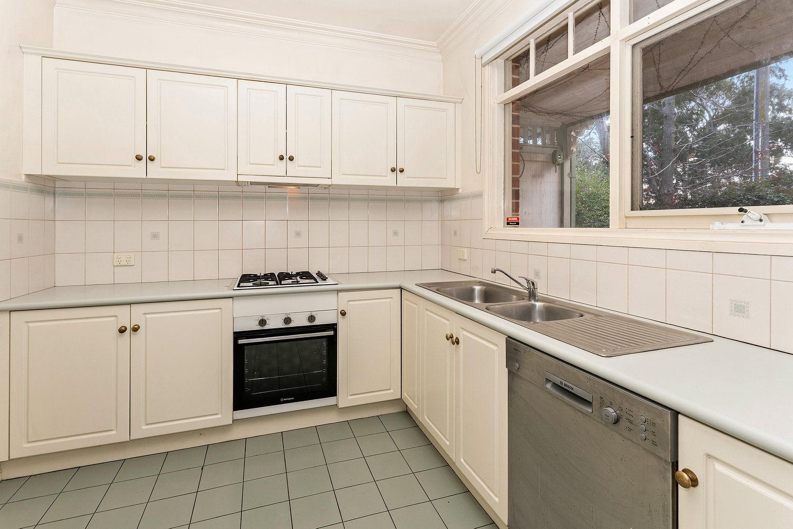 Real Estate and Property in 1/27 Asquith Street, Kew, VIC
