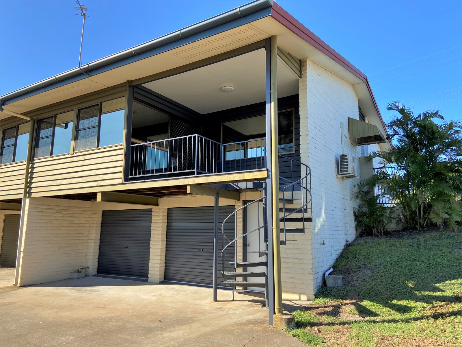 1/27 AUCKLAND Street GLADSTONE CENTRAL QLD 4680
