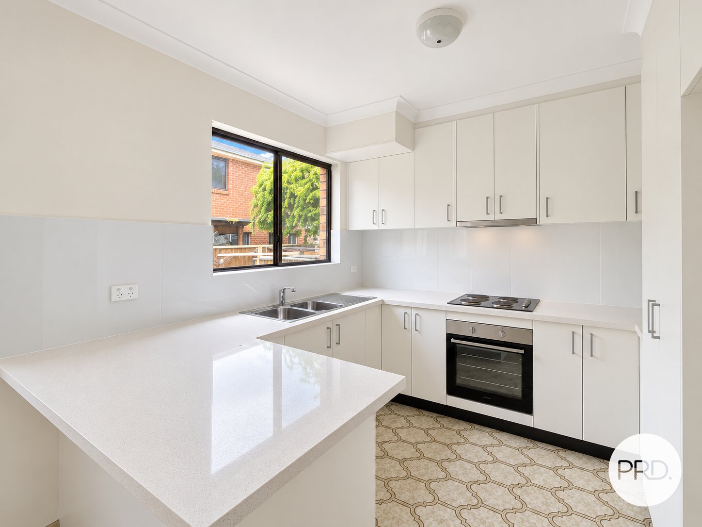 12/7 Boundary Road LIVERPOOL 5