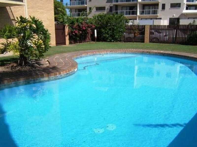 12/7 Bradford Street LABRADOR 2