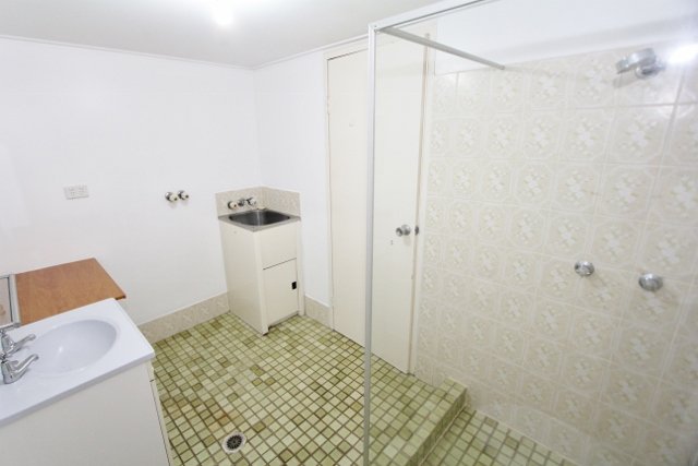 12/7 Bradford Street LABRADOR 11