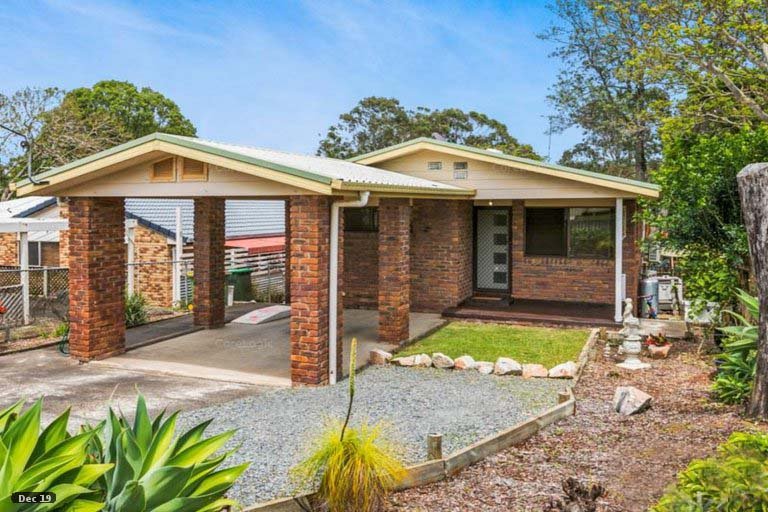 127 CANE Street REDLAND BAY 1