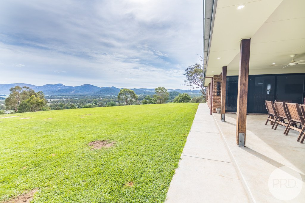 127 Catherine Way TAMWORTH 17