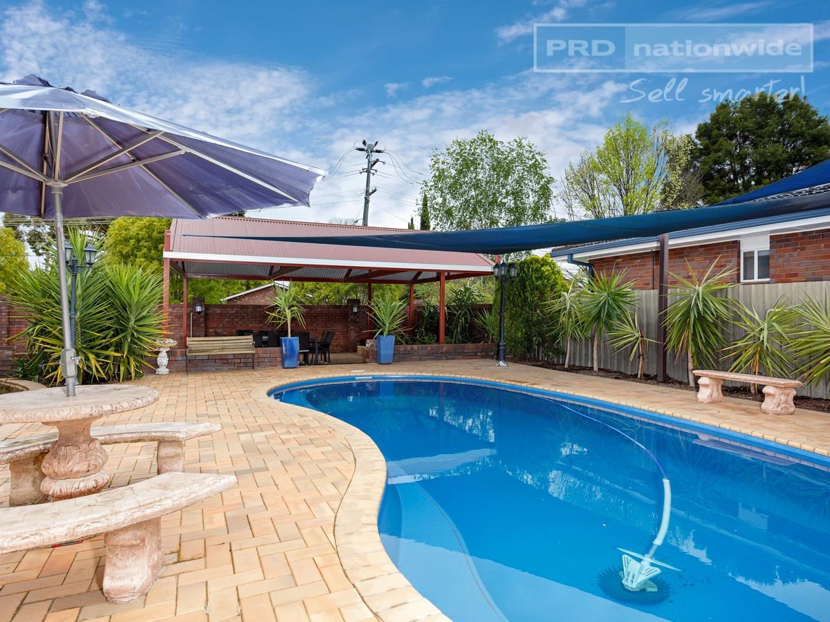 127 Dalkeith Avenue LAKE ALBERT 12
