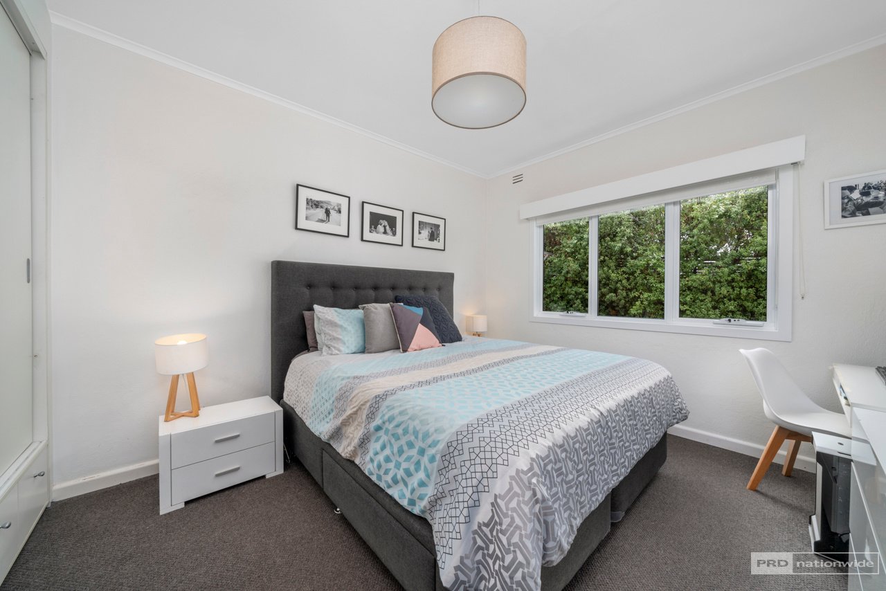 127 East Derwent Highway LINDISFARNE 8