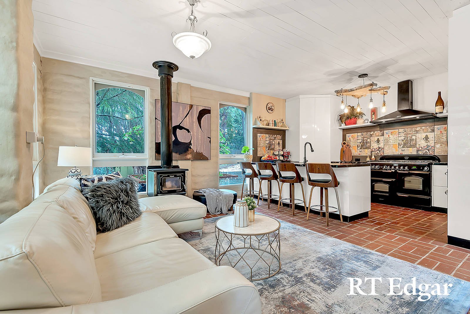 Real Estate and Property in 127 Falloons Road, Woodend, VIC