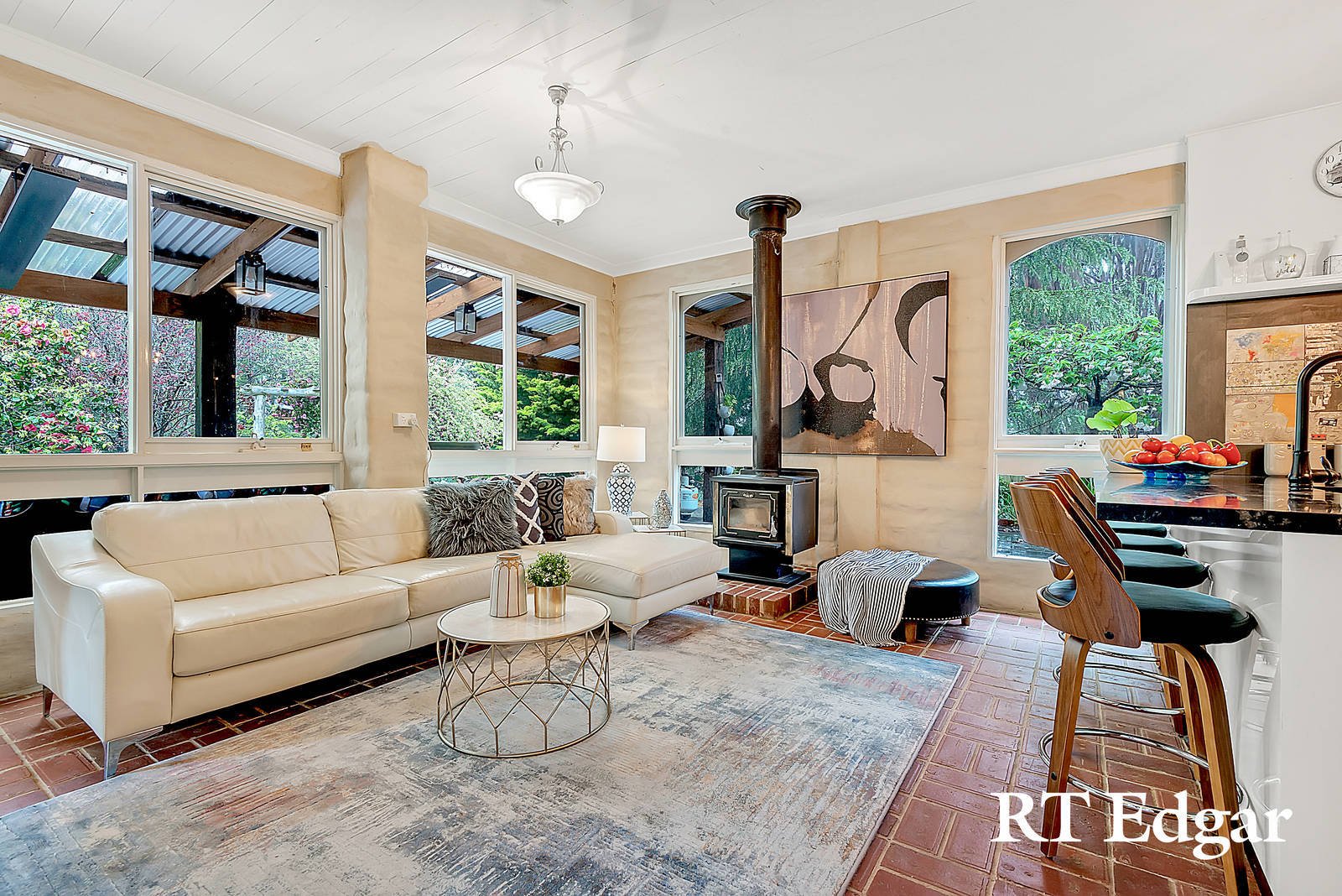 Real Estate and Property in 127 Falloons Road, Woodend, VIC