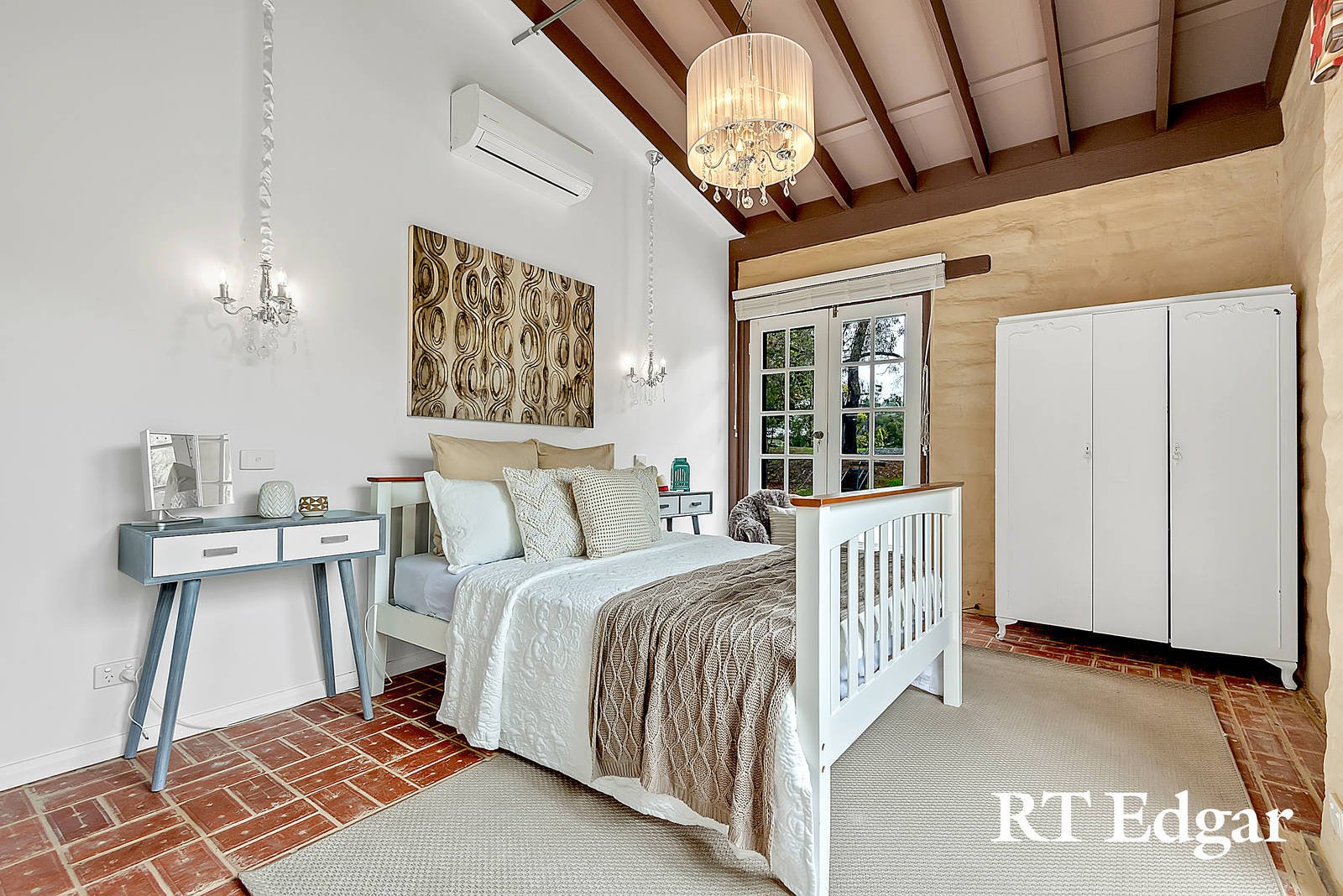 Real Estate and Property in 127 Falloons Road, Woodend, VIC