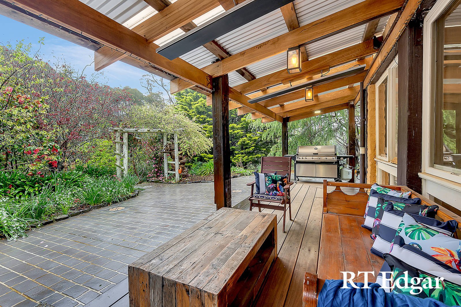 Real Estate and Property in 127 Falloons Road, Woodend, VIC