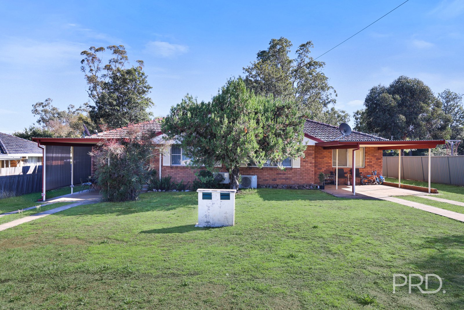 1&2/7 Fisher Road TAMWORTH 2