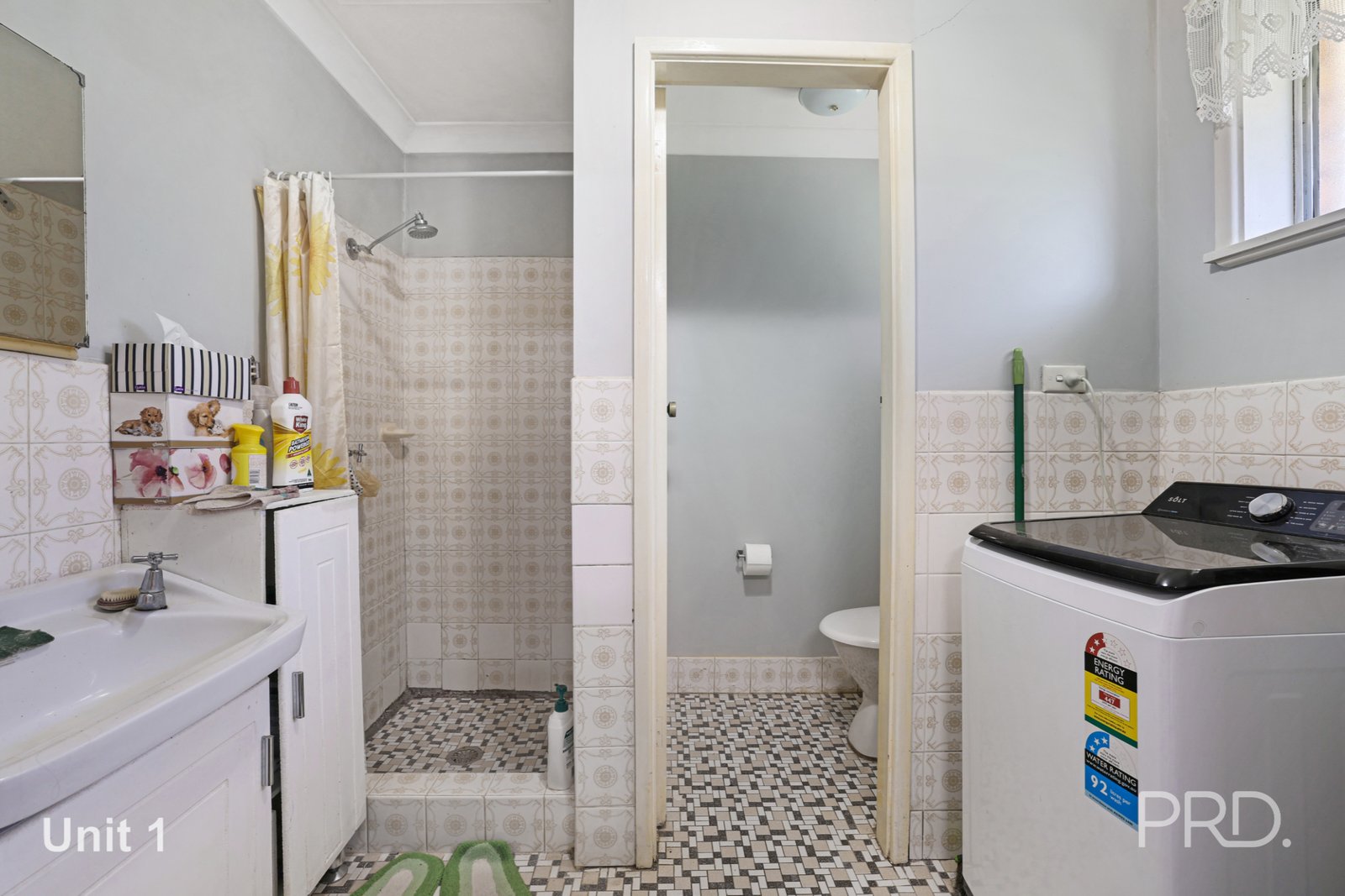 1&2/7 Fisher Road TAMWORTH 9