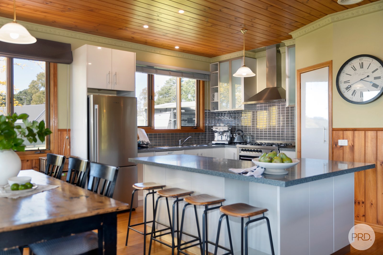 127 Gracefield Road BROWN HILL 9