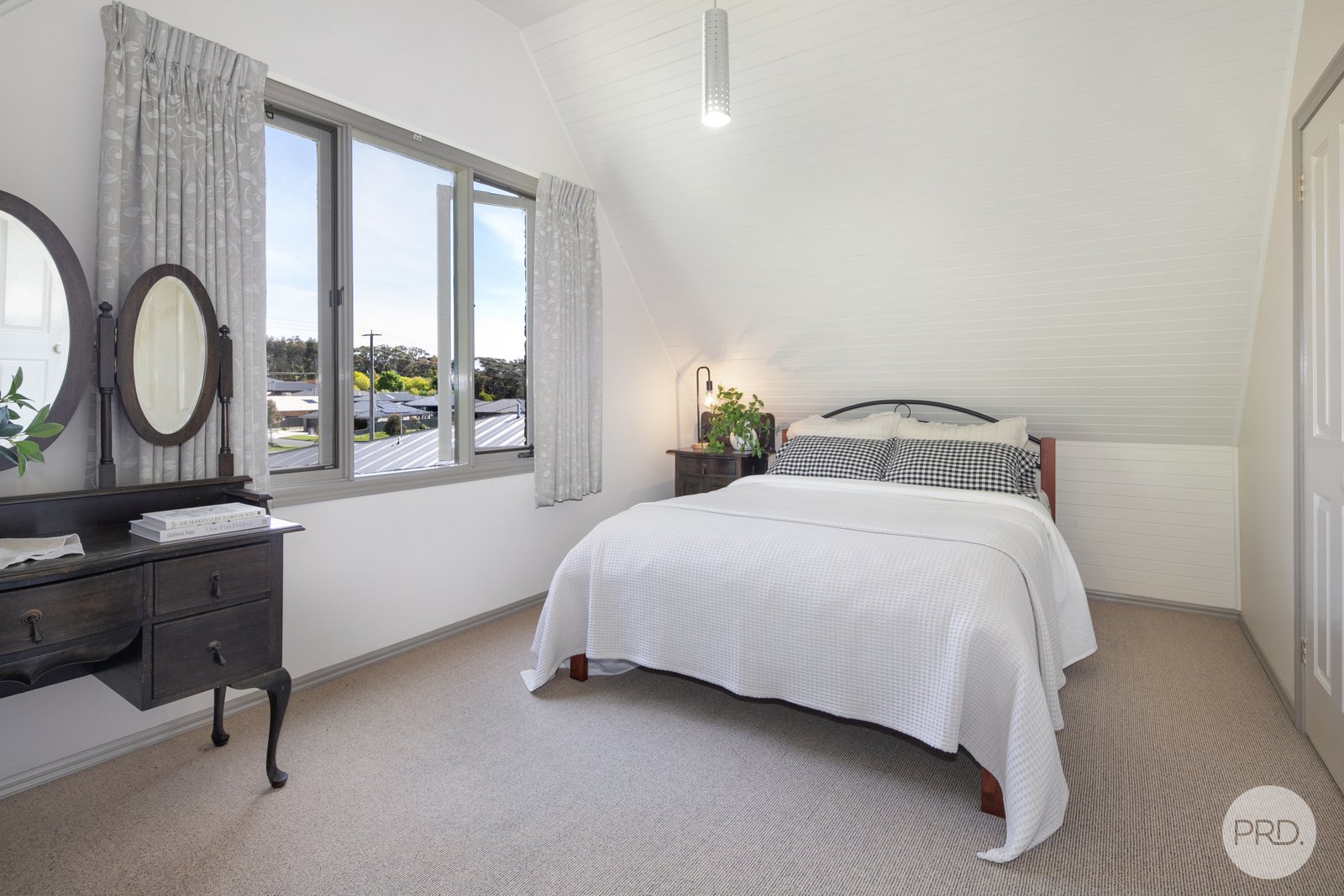 127 Gracefield Road BROWN HILL 14