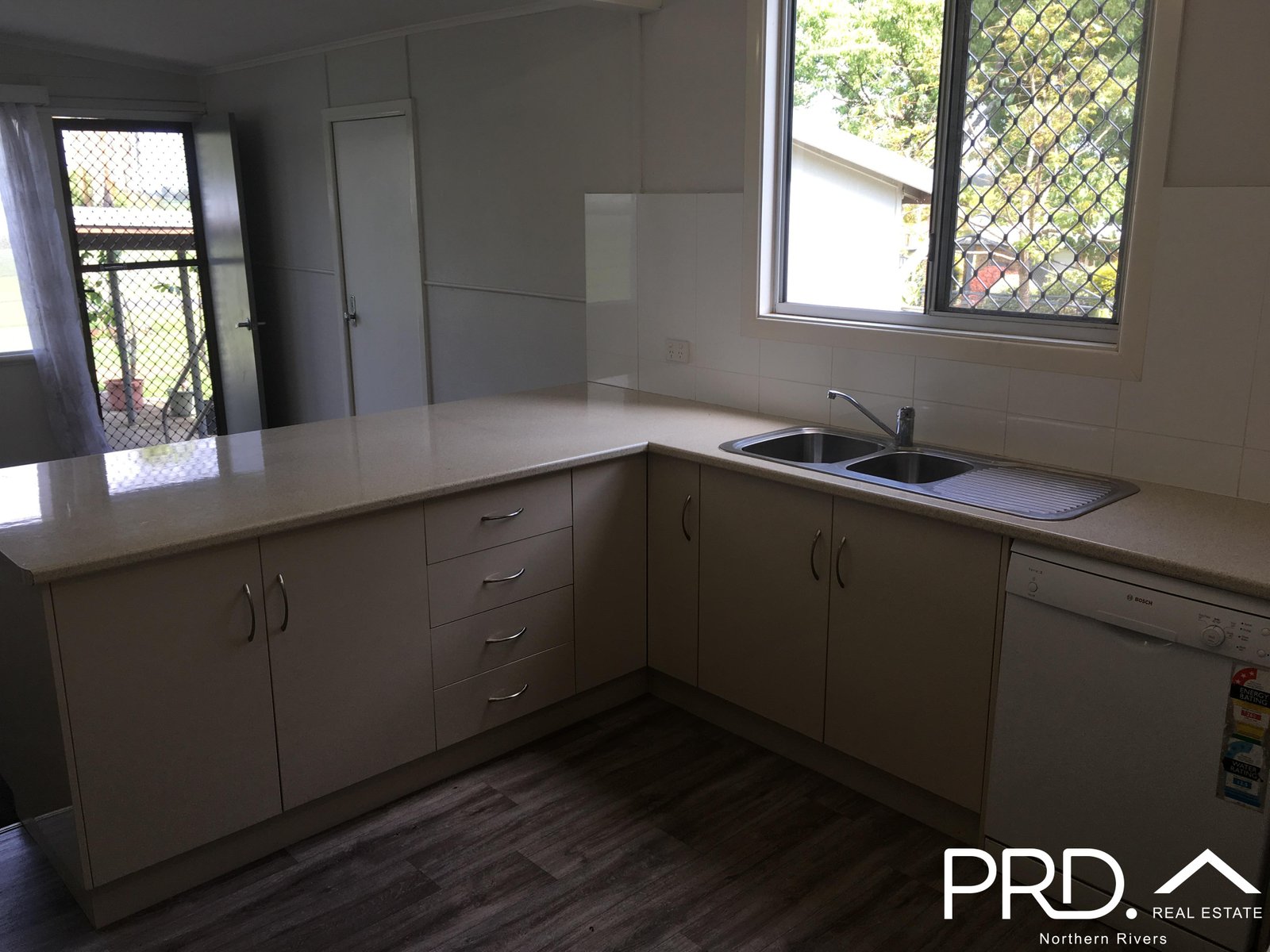 127 Hare Street CASINO 7