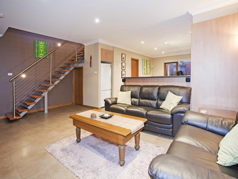Gallery: 1/27 Ironbark Street