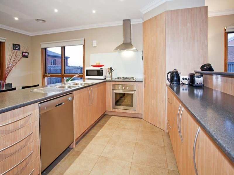 Gallery: 1/27 Ironbark Street