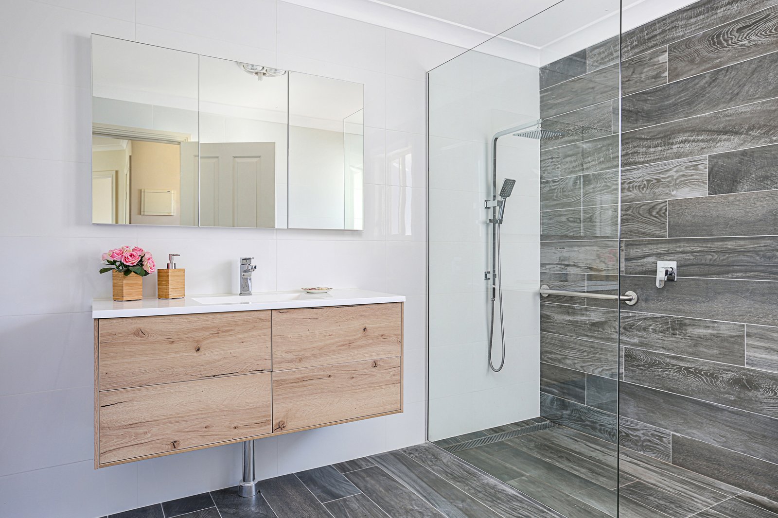 127 Lakeline Drive KANAHOOKA 6