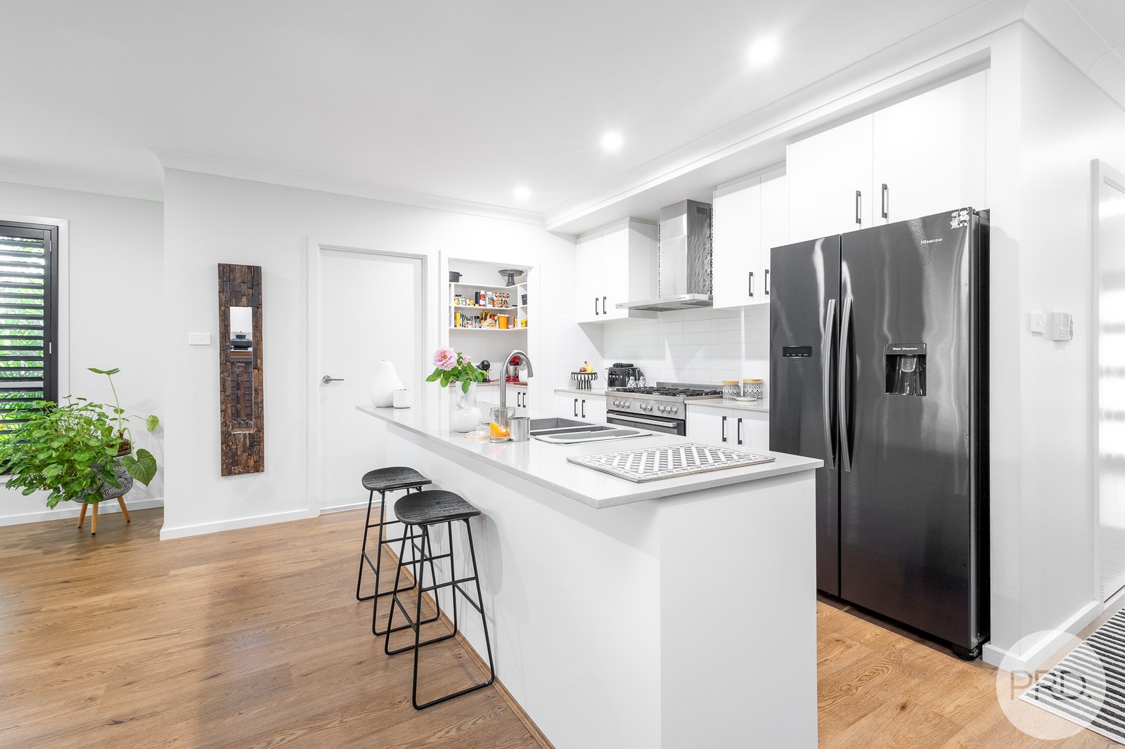 127 Macadamia Circuit MEDOWIE 4
