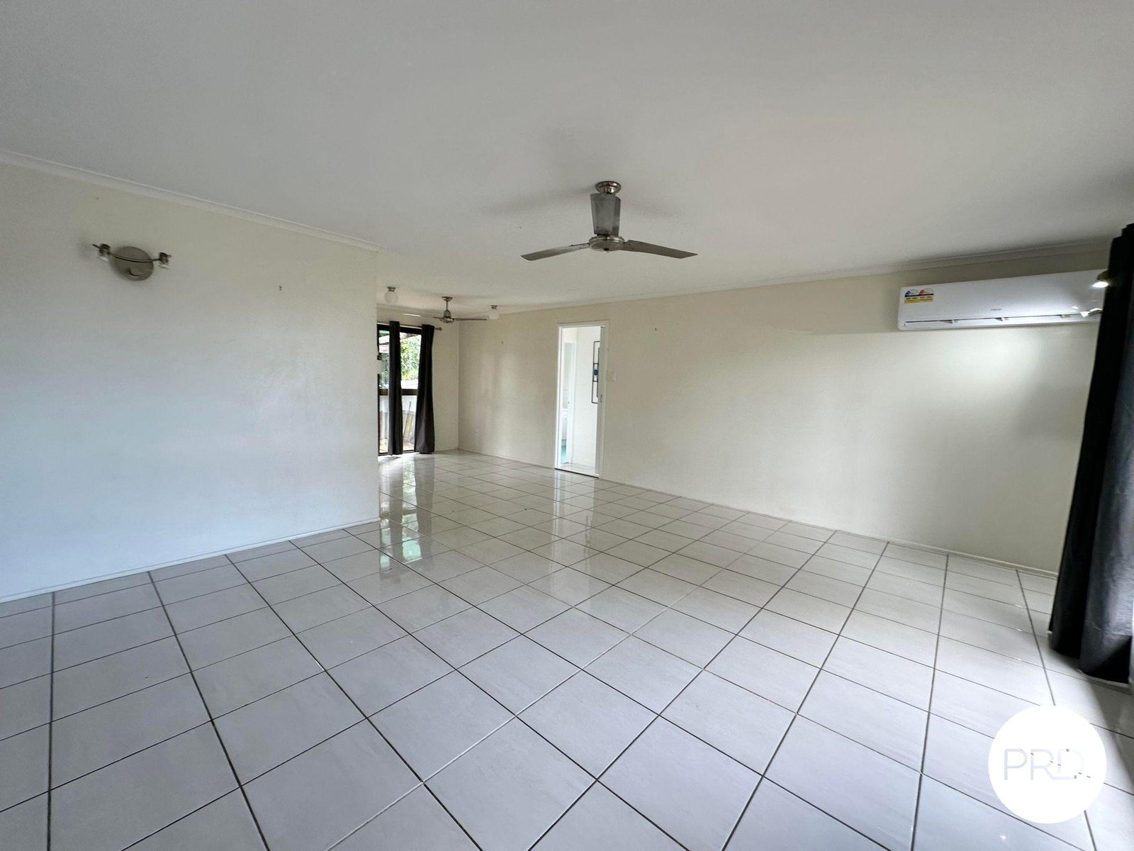 127 Malpas Street BOYNE ISLAND 4