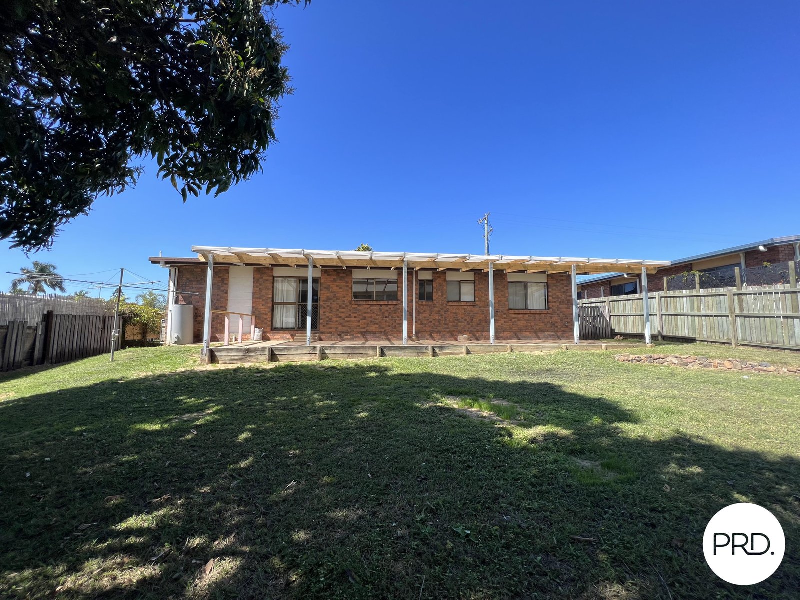 127 Malpas Street BOYNE ISLAND 12