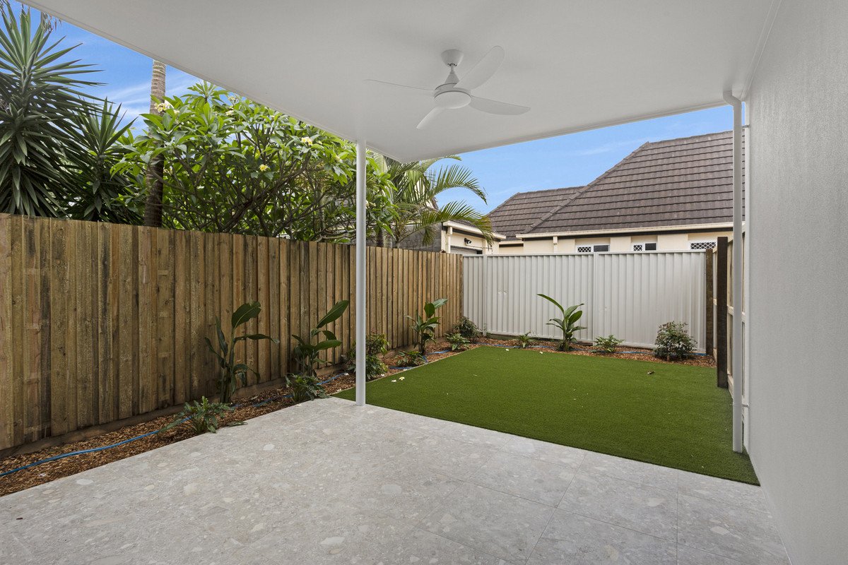 1/27 Miami Shore Parade Miami 3