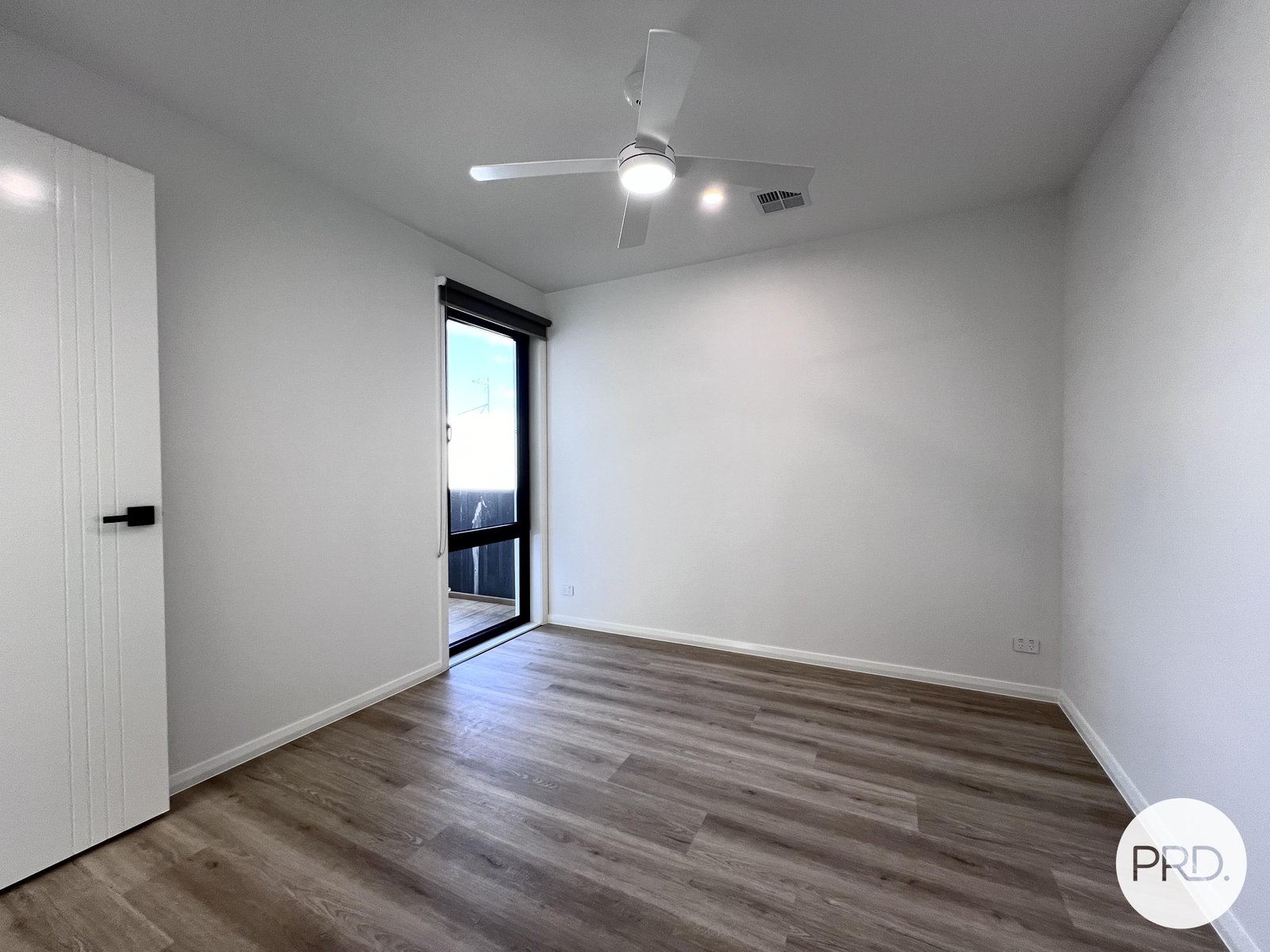 127 Sculthorpe Avenue WHITLAM 12