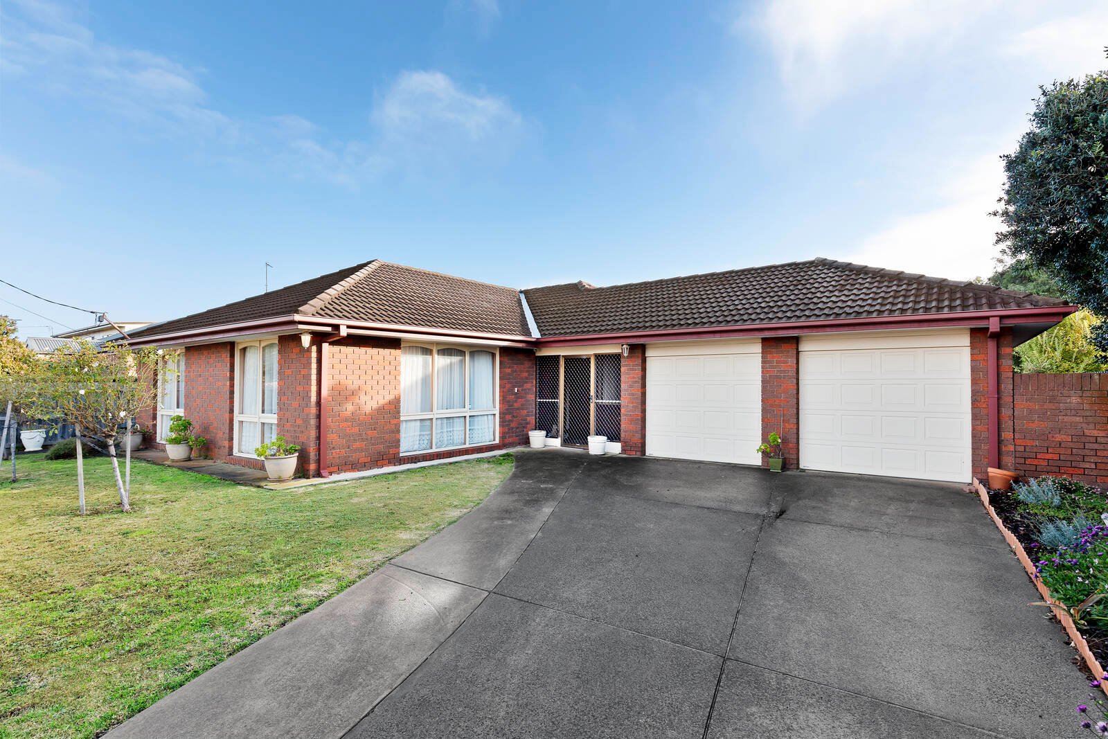 Real Estate and Property in 127 The Parade, Ocean Grove, VIC