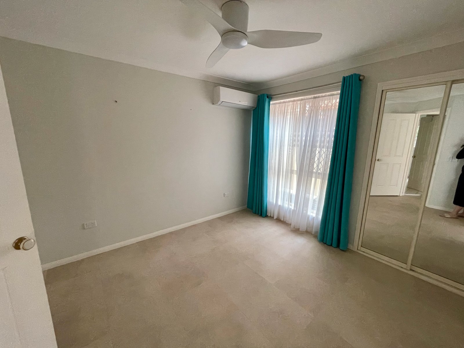 1/27 Toolona Street TUGUN 5