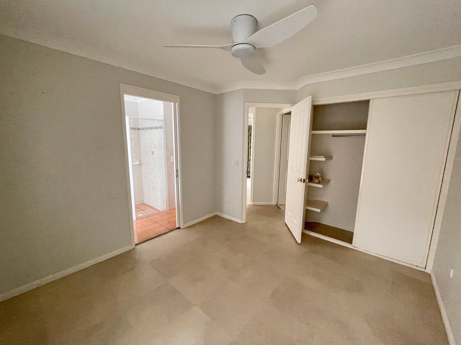 1/27 Toolona Street TUGUN 9