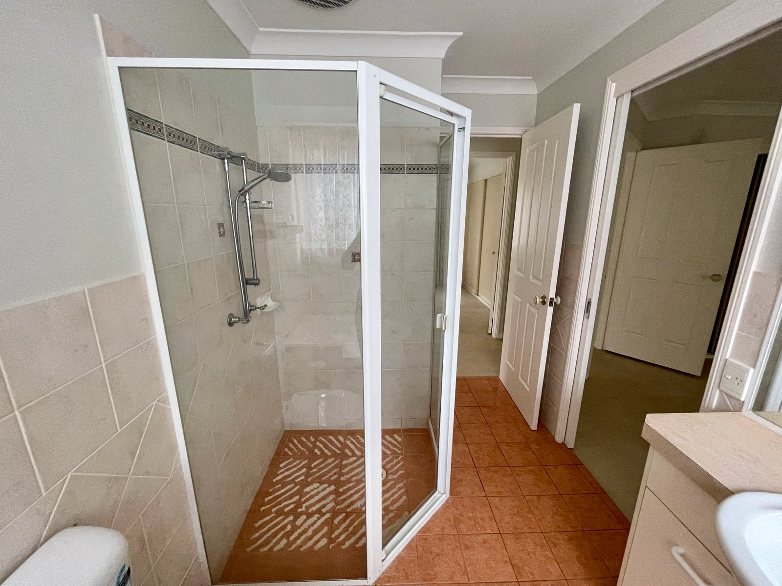 1/27 Toolona Street TUGUN 11