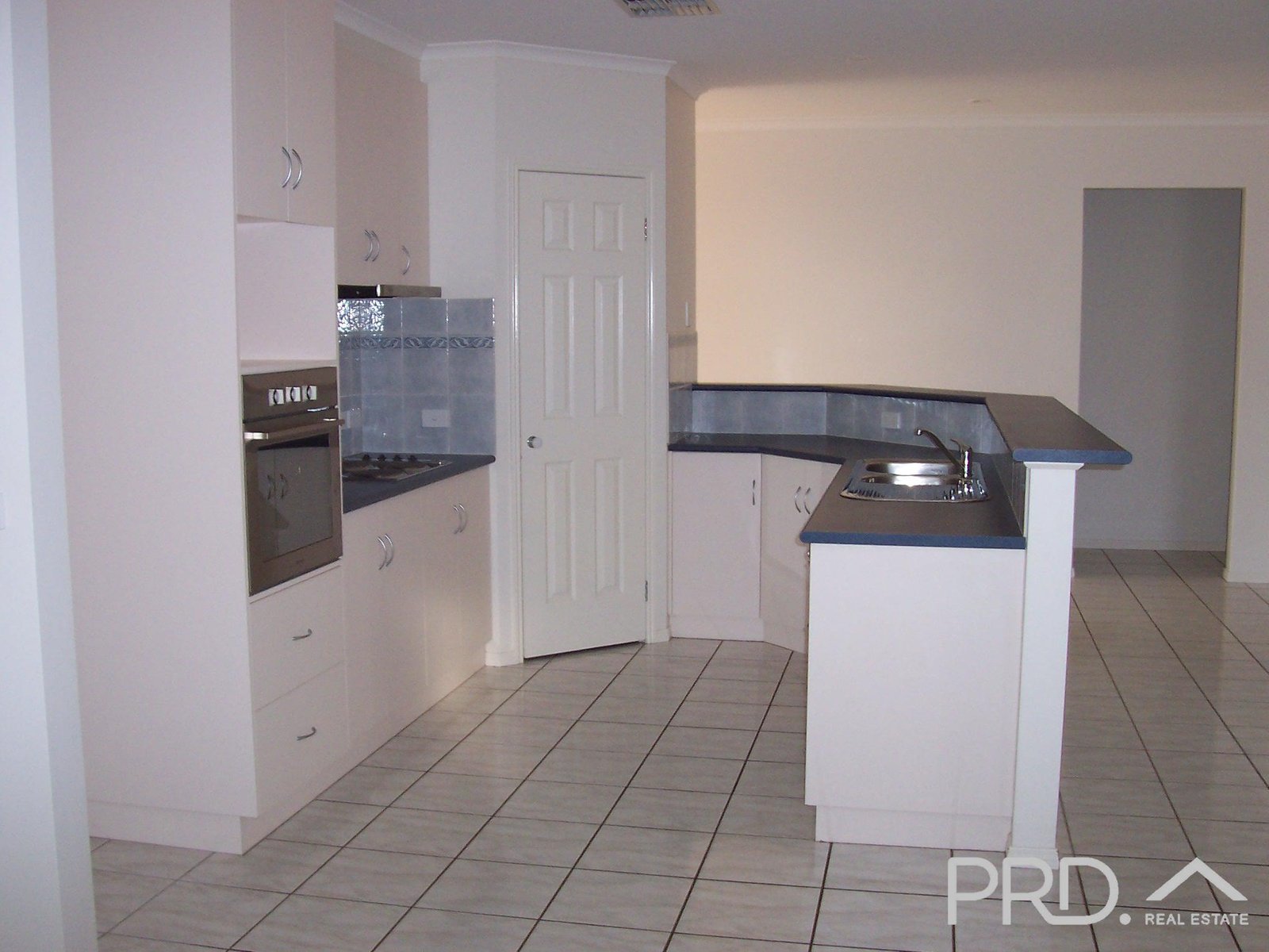 127 Wood Street GOL GOL 4