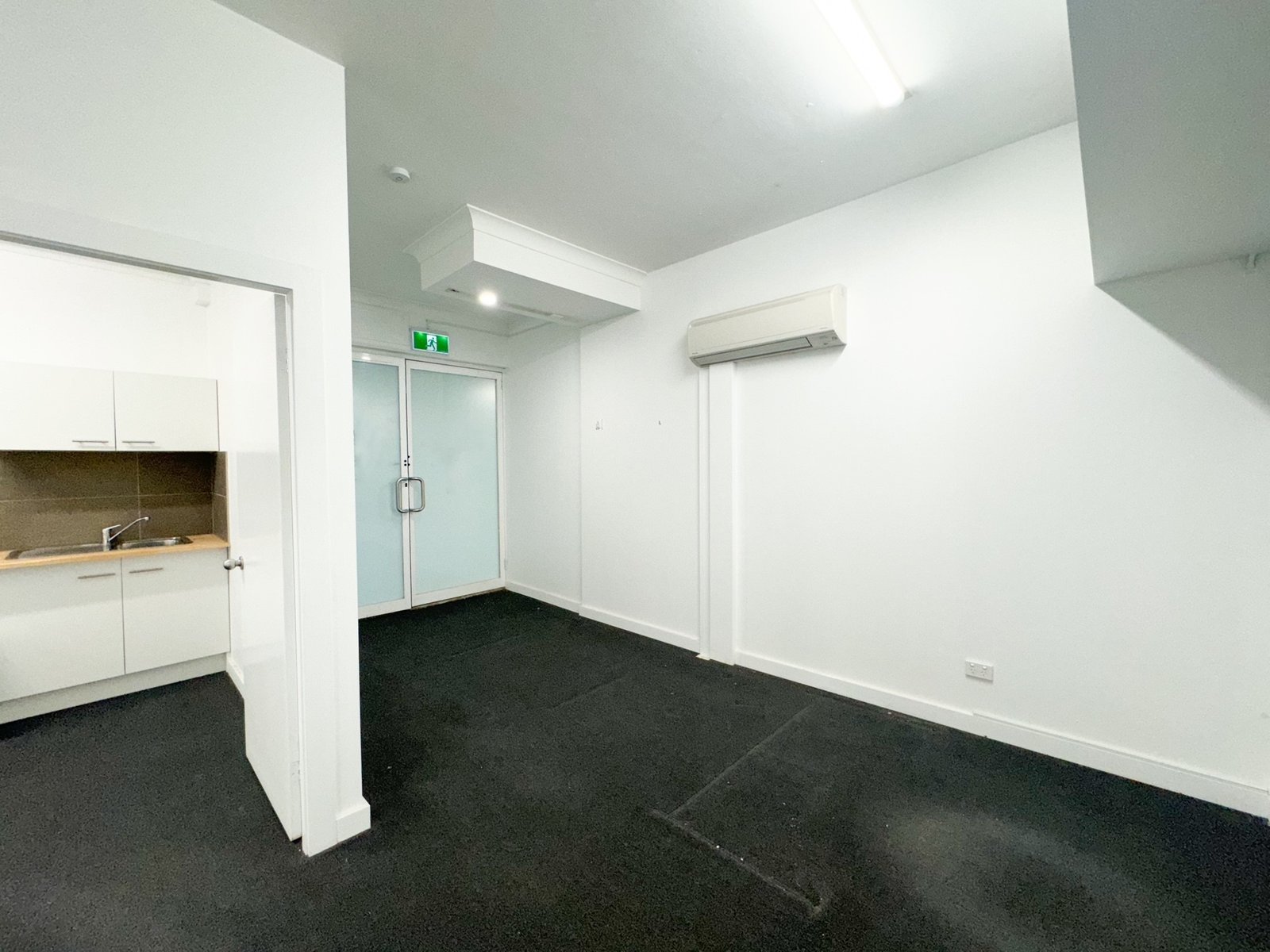 12/71 Victoria Parade NELSON BAY 1